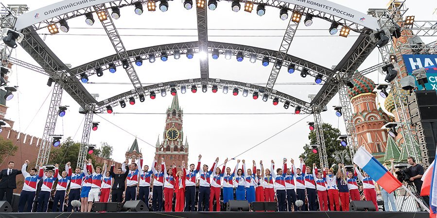 На Красной площади исполнили гимн России в честь олимпийцев