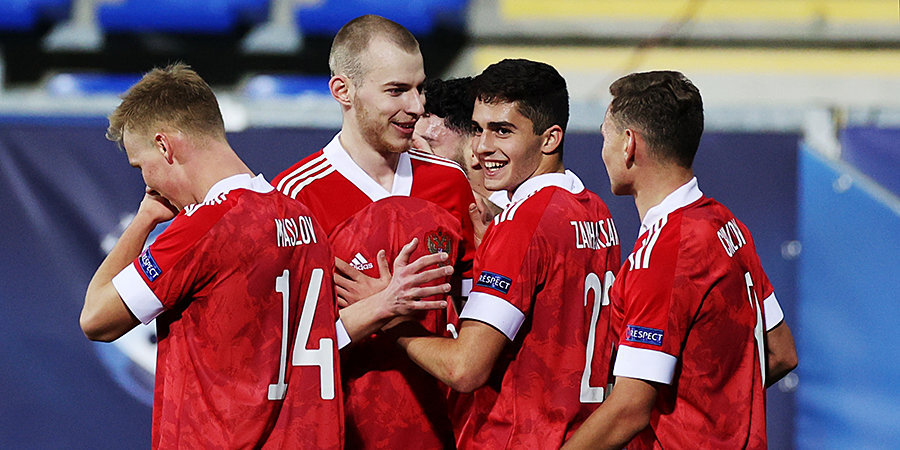 Молодежная сборная России разгромила Исландию на старте чемпионата Европы