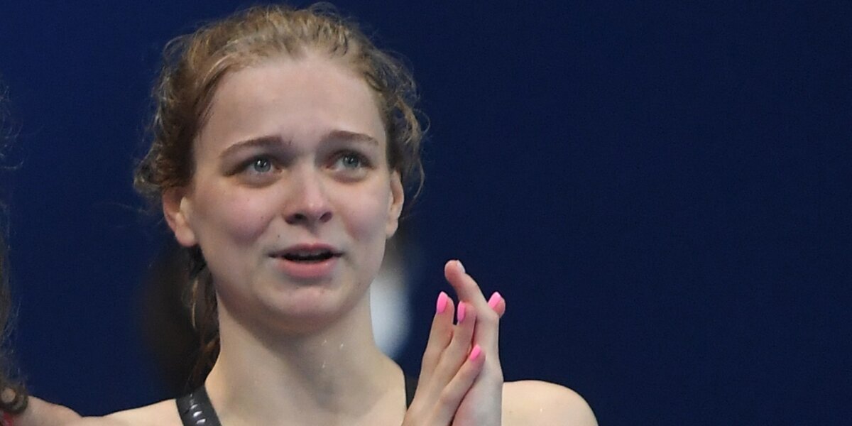 «Золотая медаль — классно, но результат не очень». Пловчиха Сидоренко — о победе на Играх «Мы вместе. Спорт»