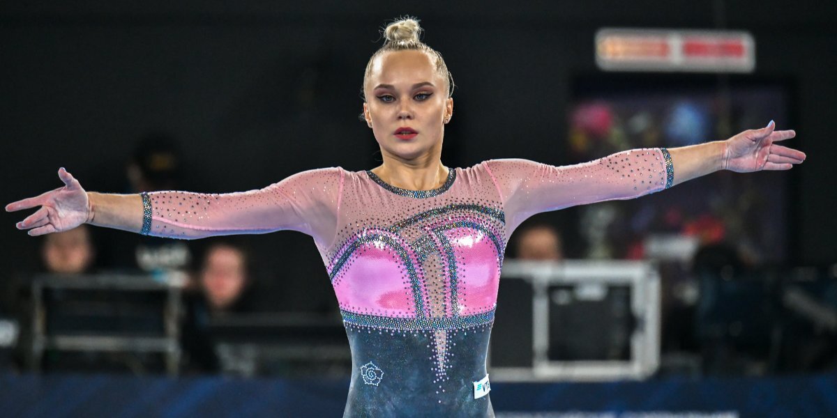 Мельникова выиграла золото в упражнениях на бревне на чемпионате России