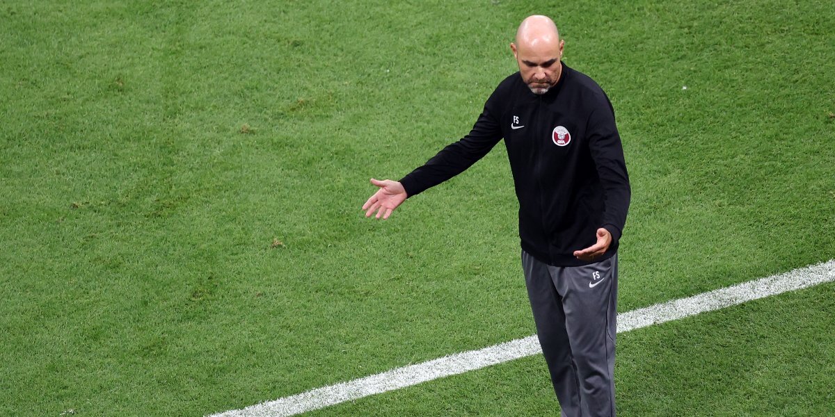 Тренер сборной Катара пожаловался на плохую организацию игры в матче открытия ЧМ-2022 с Эквадором