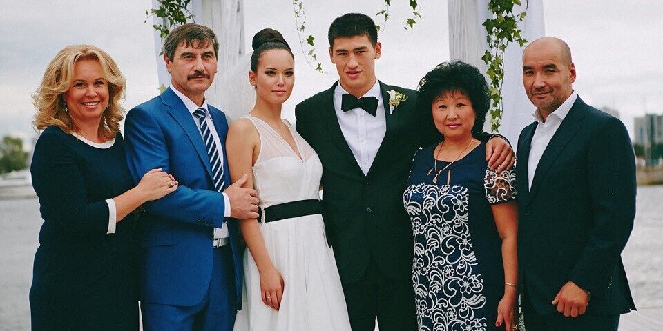 Бывшая жена Бивола рассказала о жизни после развода с российским боксером