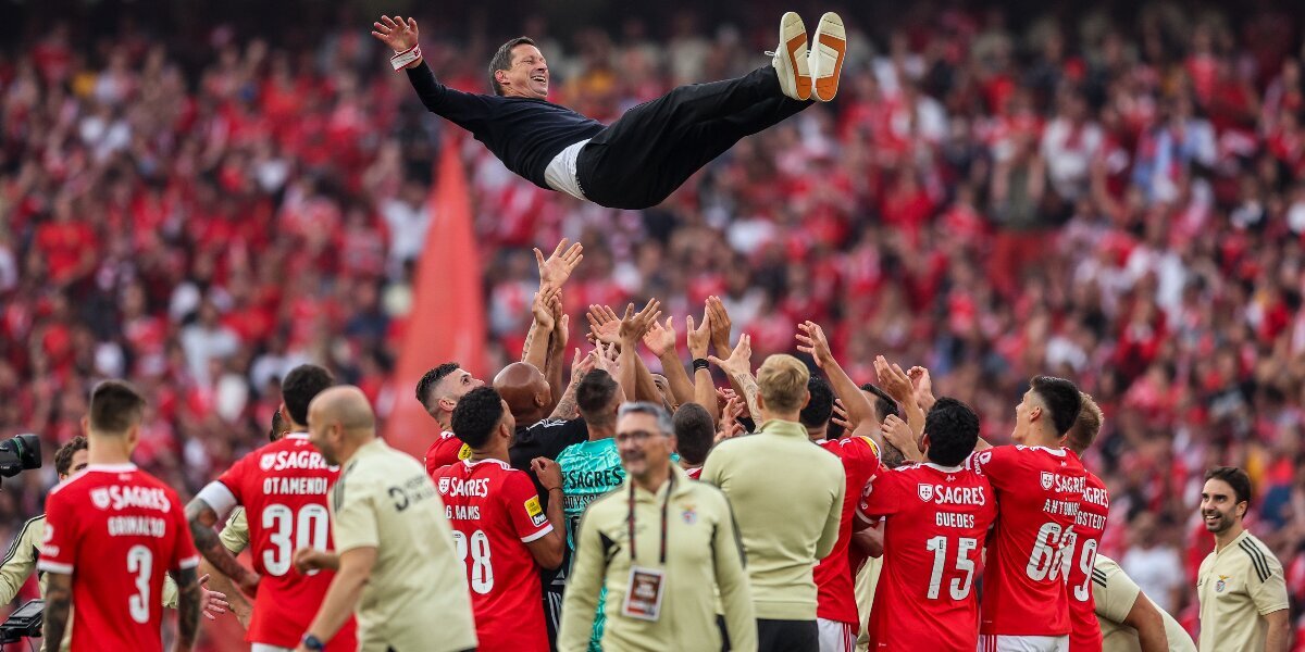 «Бенфика» победила «Санта-Клару» и стала 38-кратным чемпионом Португалии по футболу