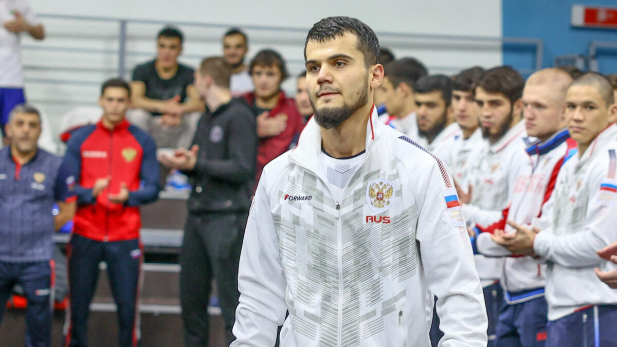 Россиянин Махмадшоев стал чемпионом Европы по боксу среди молодежи в весе до 67 кг