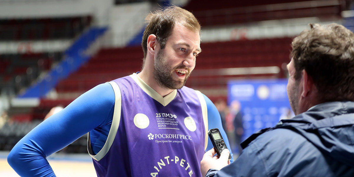 Баскетболист Карасев рассказал, что болельщики «Зенита» подарили ему огромный плакат после 200-й игры за клуб