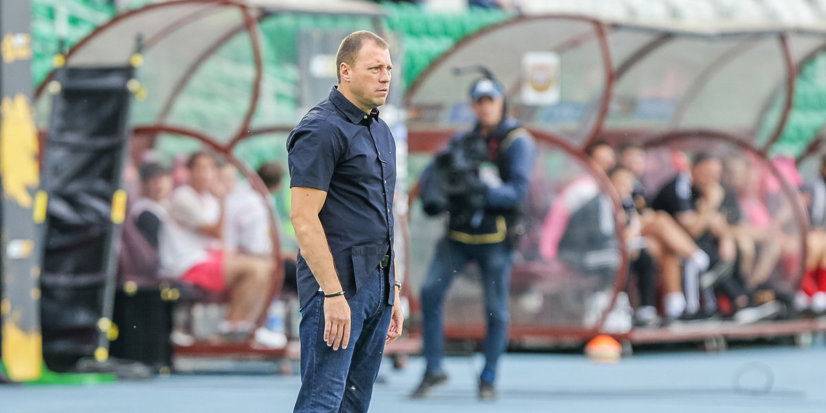 Главный тренер «Уфы» дисквалифицирован на 2 матча