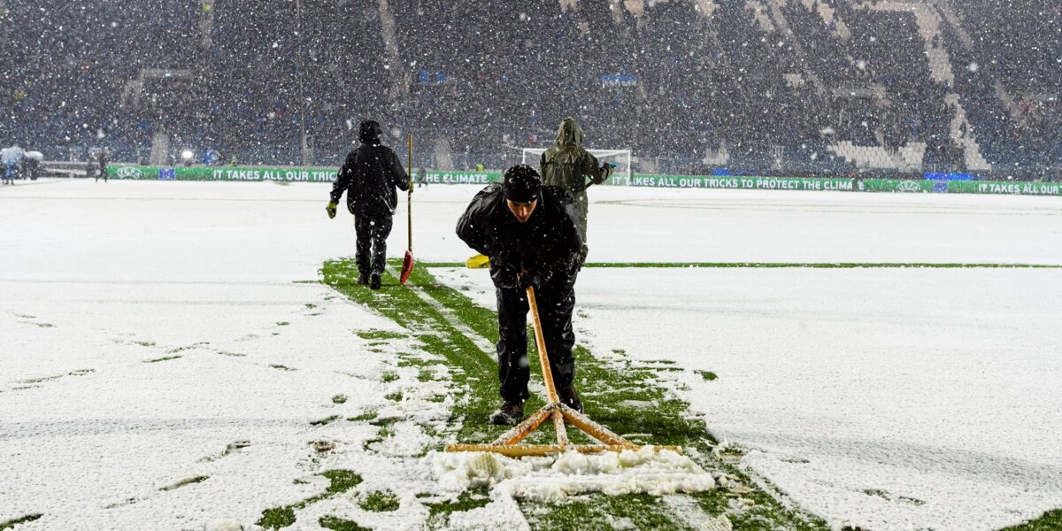 Начало матча «Аталанта» — «Вильярреал» отложено из-за погодных условий