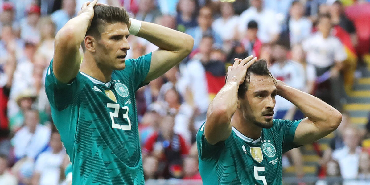 Игроки сборной Германии во время ЧМ-2018 раскололись на два лагеря
