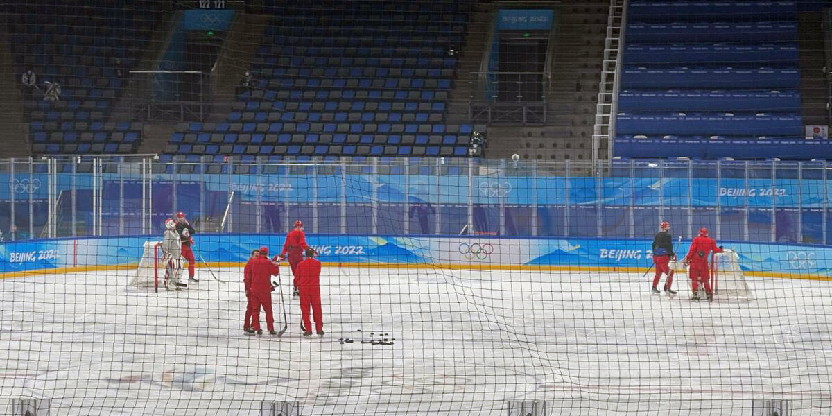 Кузьменко и еще пять запасных вышли на тренировку сборной России по хоккею