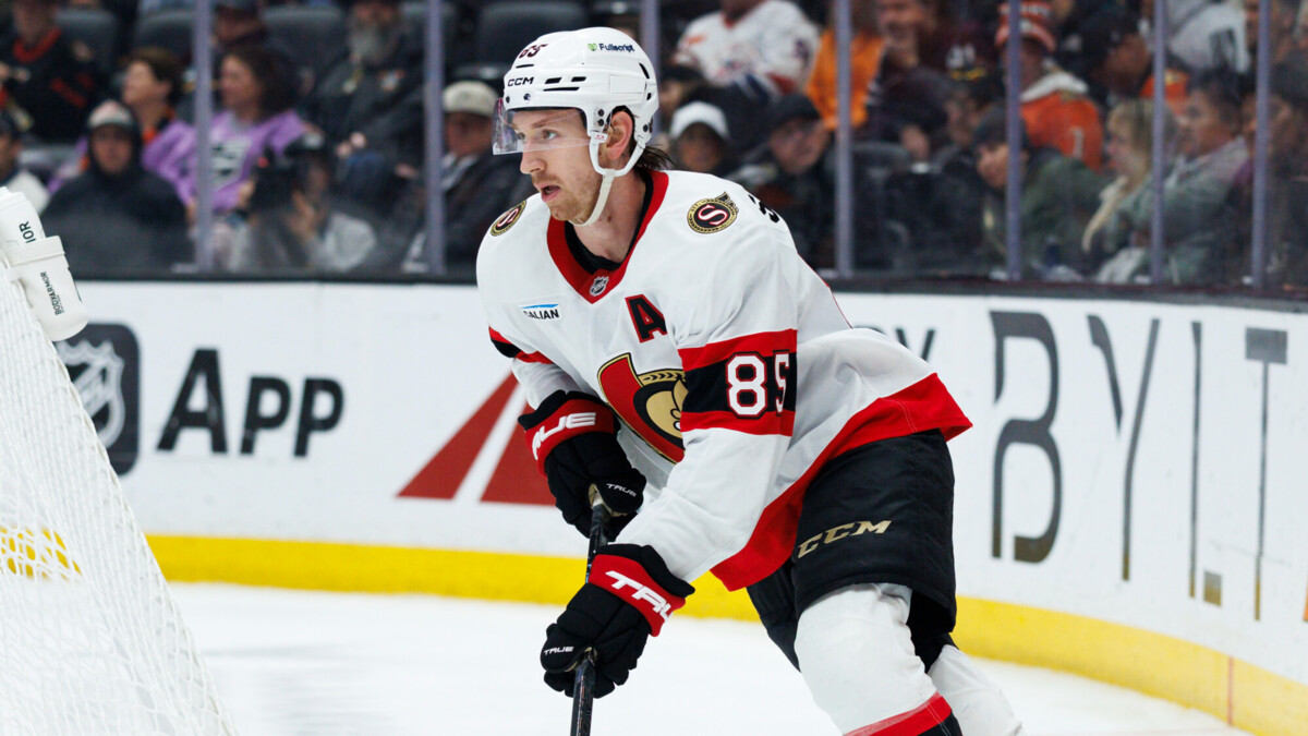 «Оттава» в гостях обыграла «Анахайм», забив на предпоследней минуте