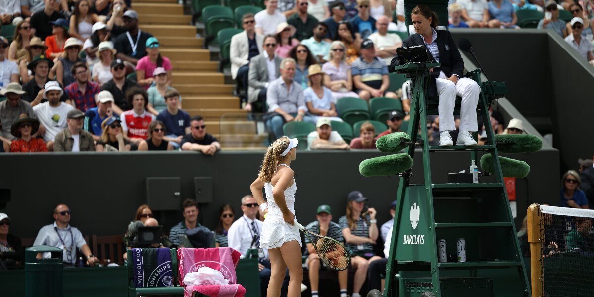 Теннисистка Андреева объяснила, почему не пожала руку судье после поражения на Уимблдоне