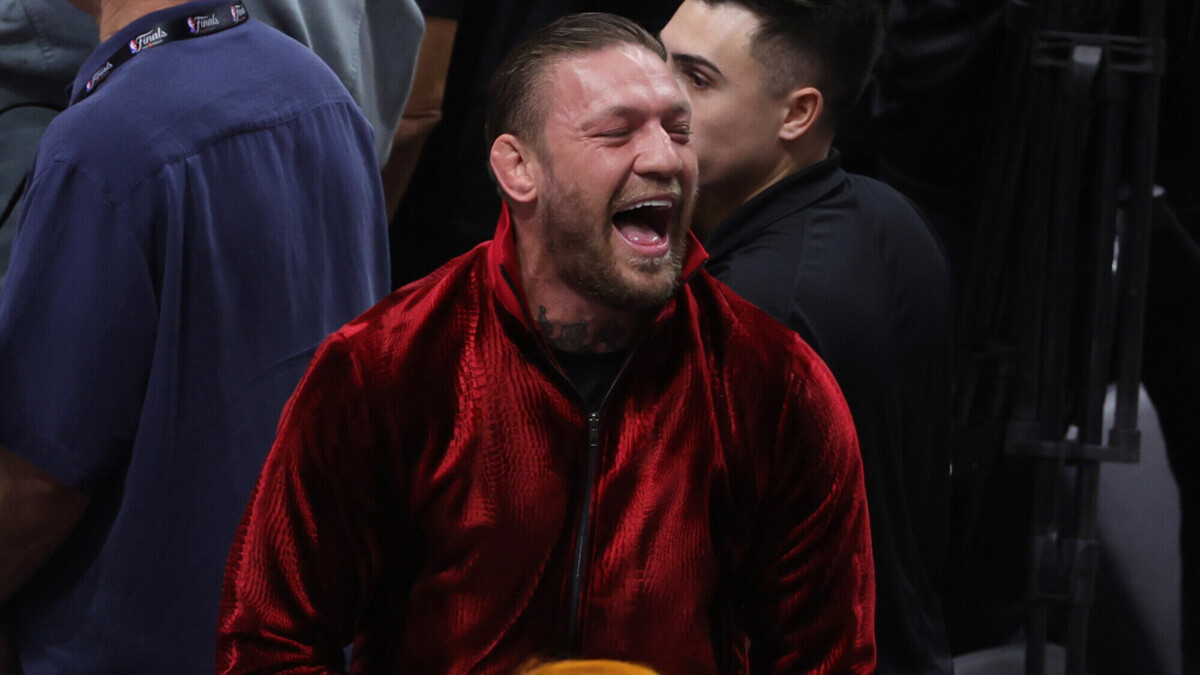 «Видимо, набухался, как обычно» — боец UFC Евлоев о встрече Конора Макгрегора с Криштиану Роналду