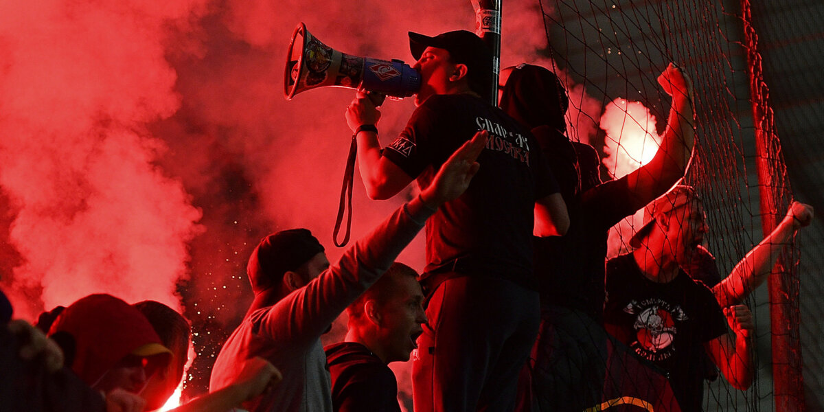 УЕФА запретил продажу билетов на матч с «Севильей» болельщикам «Спартака» после беспорядков в Мариборе