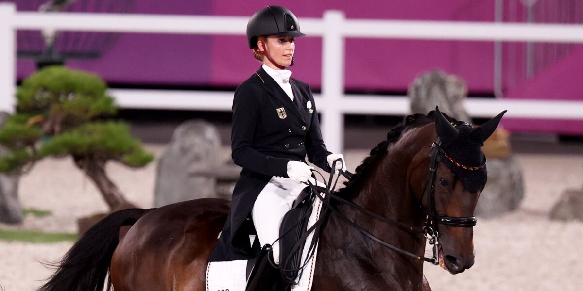 Немка Джессика фон Бредов-Верндль завоевала золото Олимпиады в соревнованиях по выездке