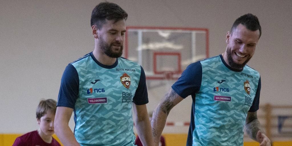 Заболотный и Щенников открыли школьную футбольную лигу ЦСКА