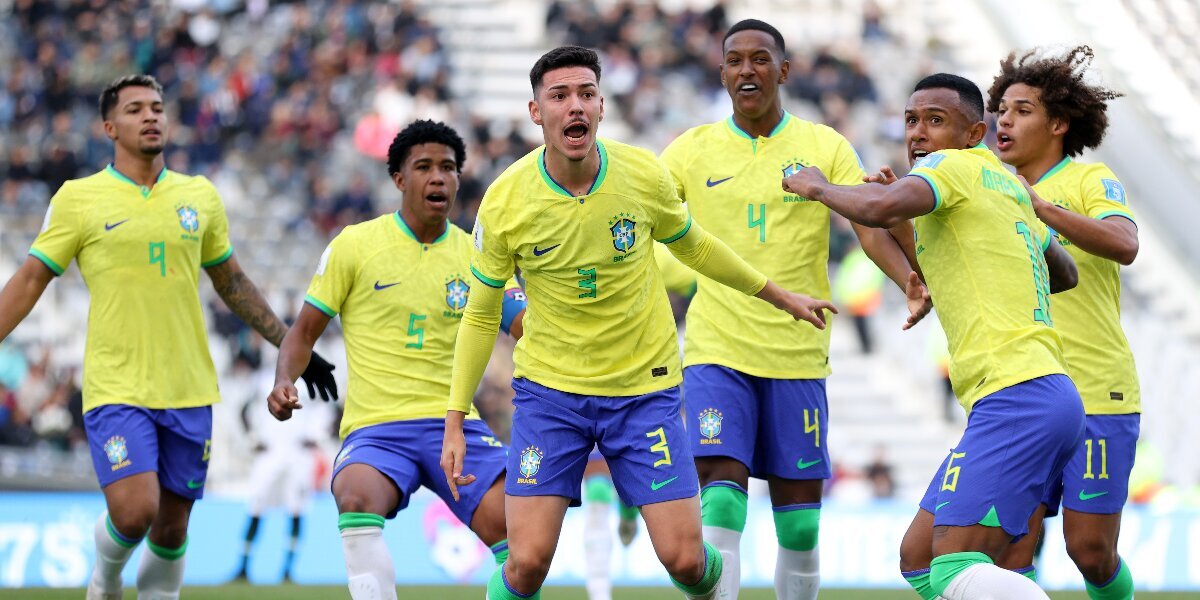 Сборные Бразилии и Италии вышли в плей-офф молодежного ЧМ по футболу