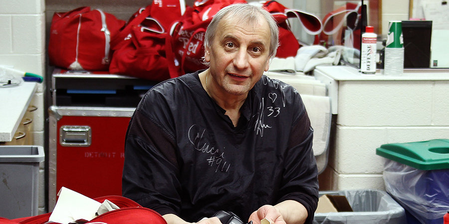Не стало Чики. «Матч ТВ» рассказывает о русском массажисте «Детройта», который работал 23 года в этом клубе НХЛ