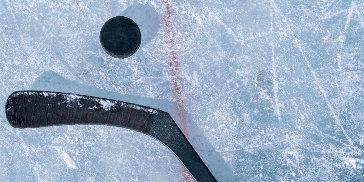 Прудников назвал маразмом продление отстранения сборных России и Белоруссии по хоккею