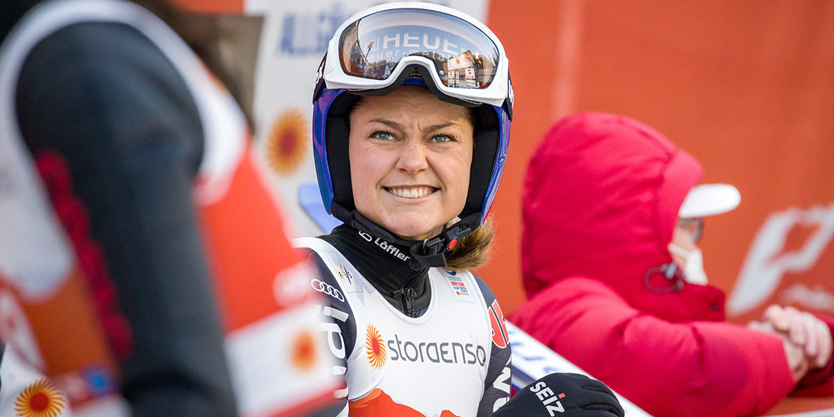 Первая олимпийская чемпионка по прыжкам на лыжах с трамплина завершила карьеру