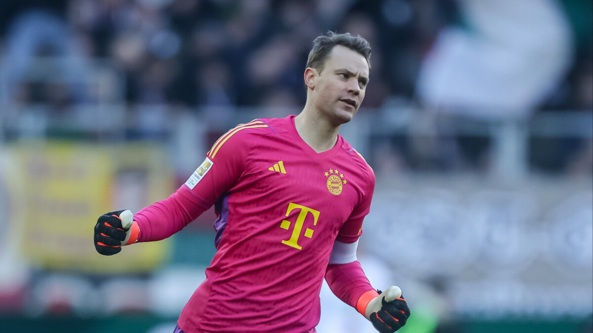 «Бавария» победила «Аугсбург» в матче чемпионата Германии, Нойер отбил пенальти