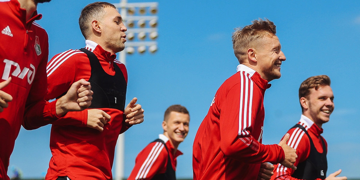 «Неизвестно, как Дзюба себя проявит в «Локомотиве», ведь он три месяца не тренировался ни с кем» — Аршавин