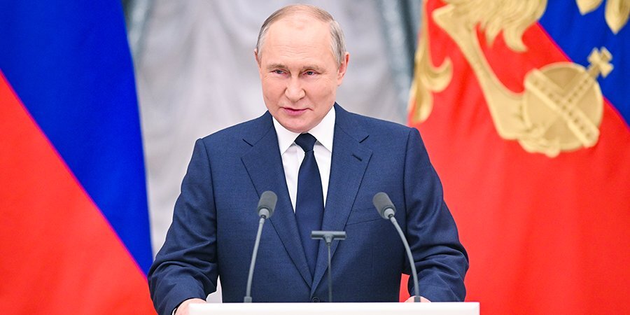 Путин поздравил участников «Лыжни России» со стартом гонки