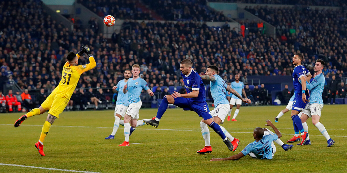 «Манчестер Сити» на последних минутах вырвал победу в матче Лиги чемпионов, играя в меньшинстве