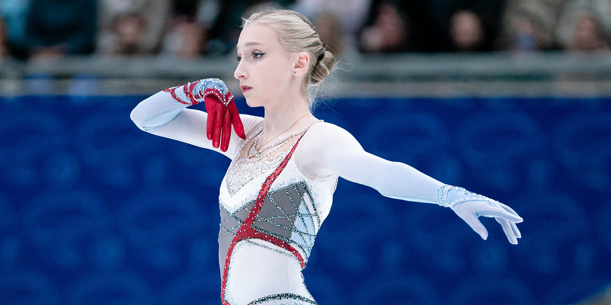 16-летняя фигуристка Муравьева конкурентоспособна быть в тройке взрослого турнира, считает Рудковская