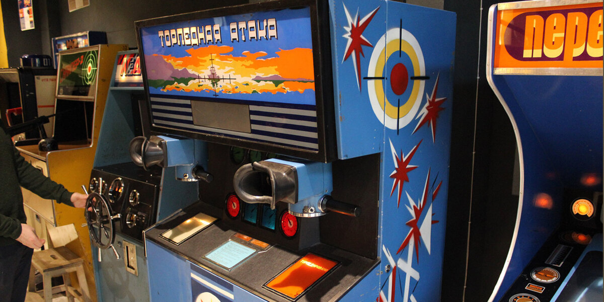 В Музее советских игровых автоматов в Москве проходит выставка легендарных видеоигр 90-х