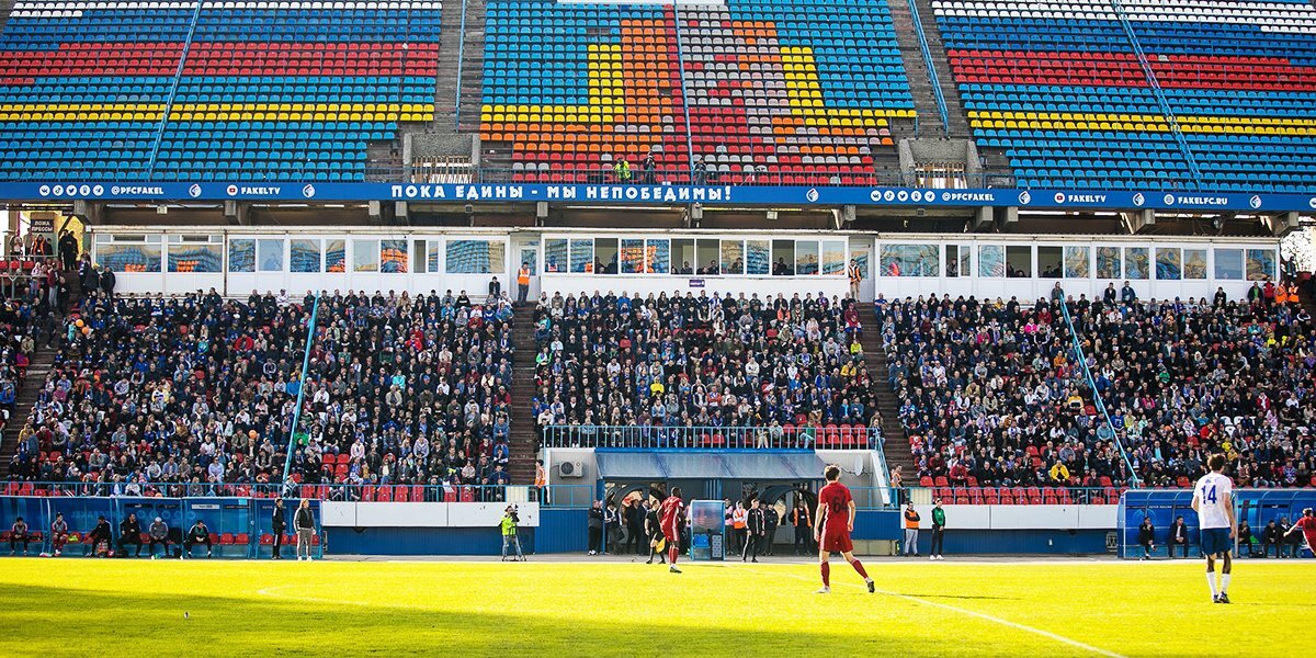 Кардинальной разницы между стадионами в Воронеже и Уфе нет, заявил гендиректор «Факела»