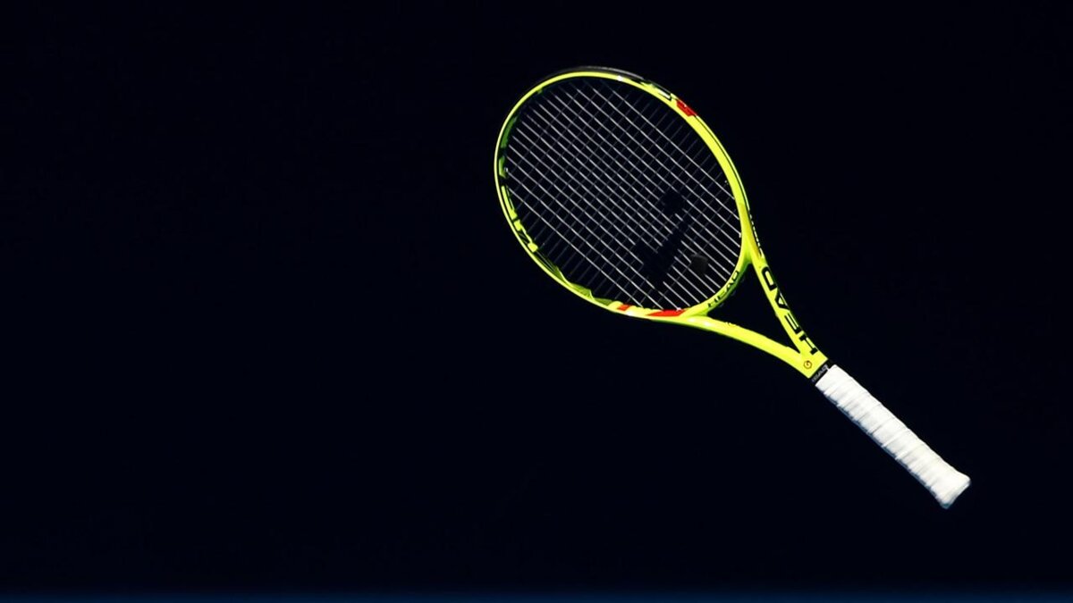 Во Франции суд приговорил бывшего тренера по теннису к 18 годам тюрьмы за изнасилования