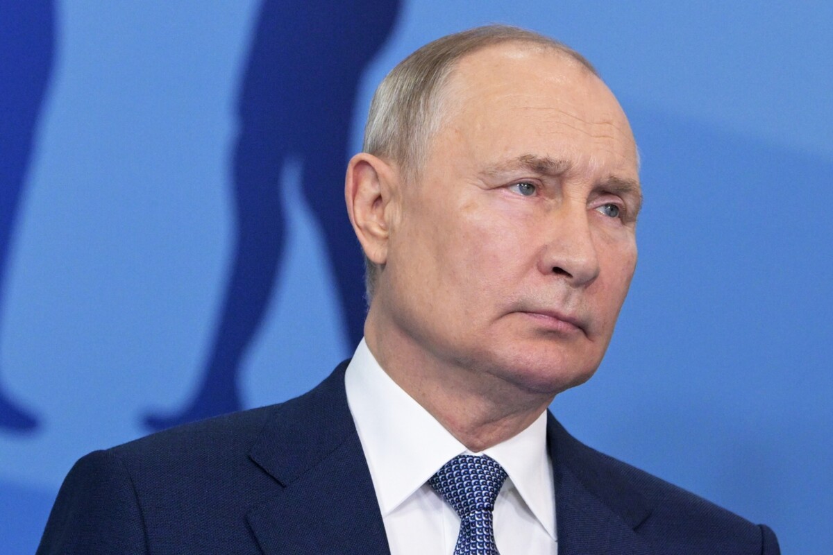 Путин заявил, что чиновники извращают идею международного олимпийского движения