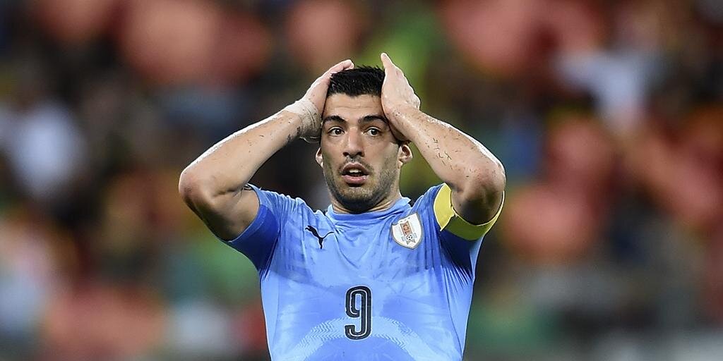 4 гола и незабитый пенальти Суареса из матча Чили – Уругвай