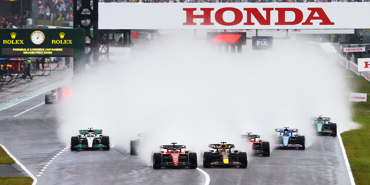 Гонка «Формулы‑1» в Японии прервана из-за дождя