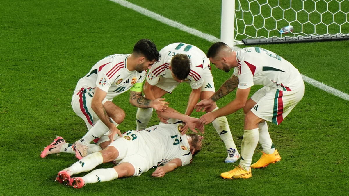 В УЕФА заявили, что медики своевременно оказали помощь травмированному футболисту сборной Венгрии Варге