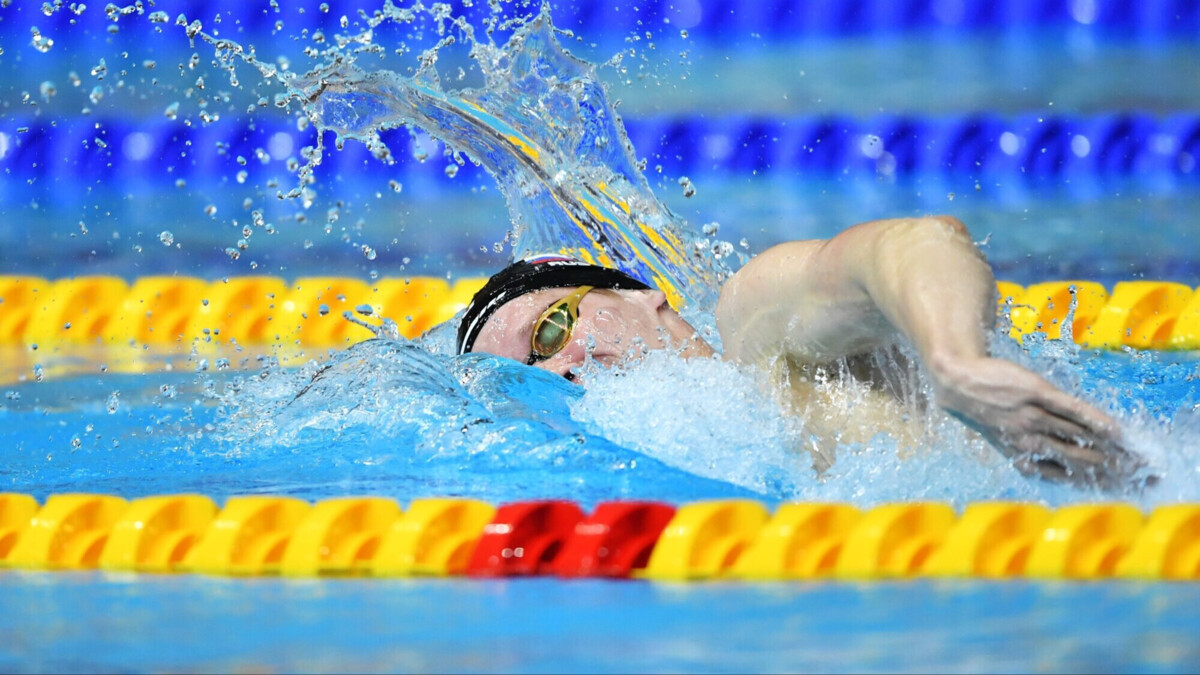 Степанов победил на дистанции 1500 м вольным стилем на ЧР по плаванию на короткой воде
