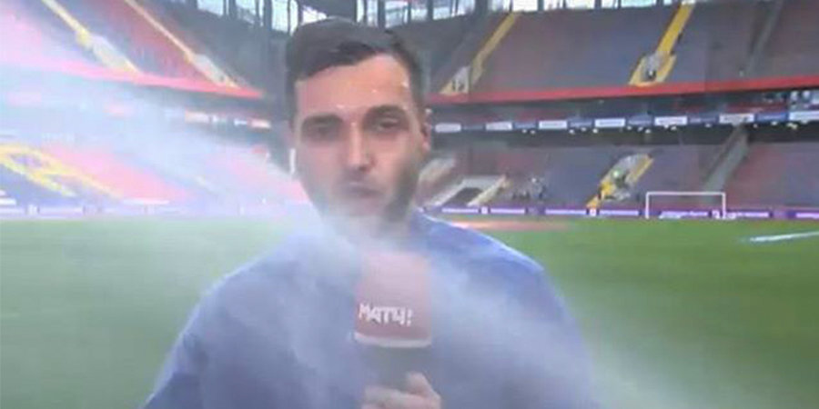Корреспондента «Матч ТВ» окатило водой во время включения перед матчем ЦСКА — «Ахмат»