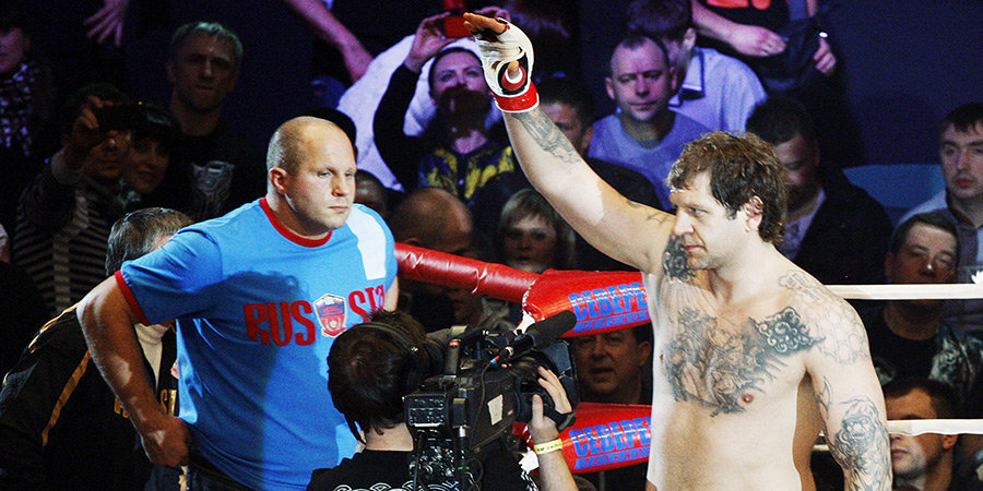 Александр Емельяненко назвал лучшего тяжеловеса в истории MMA