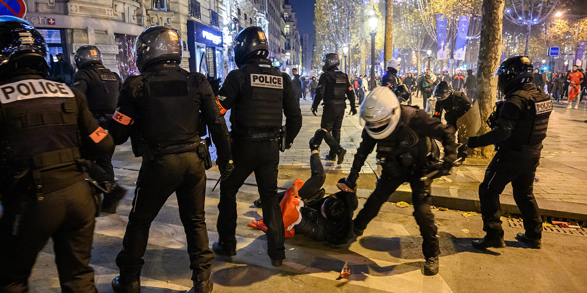Полиция Нидерландов арестовала десятки марокканских фанатов, устроивших беспорядки после победы над Испанией