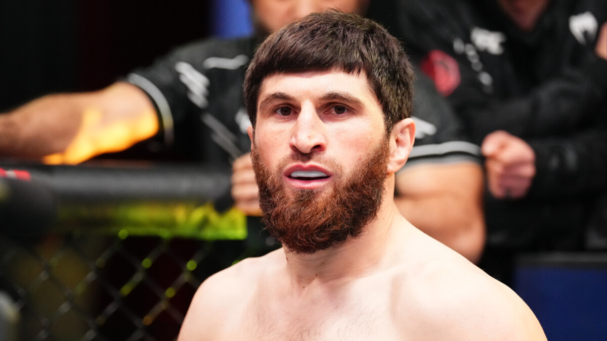Богдан Гуськов назвал фаворита потенциального боя Магомеда Анкалаева с чемпионом UFC Алексом Перейрой