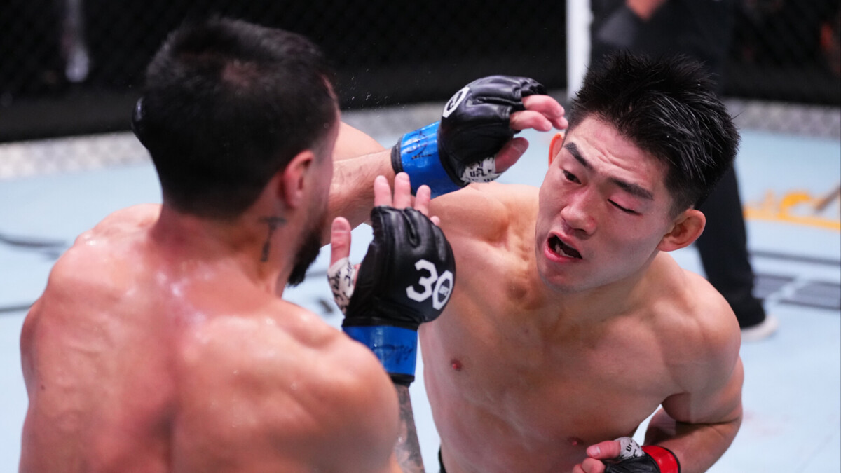 Китаец Сонг Ядонг победил американца Гутьерреса в главном бою UFC Fight Night 233. Видео