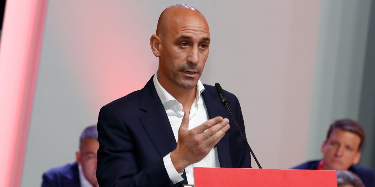 Экс‑глава RFEF Рубиалес обжалует решение ФИФА об отстранении на три года