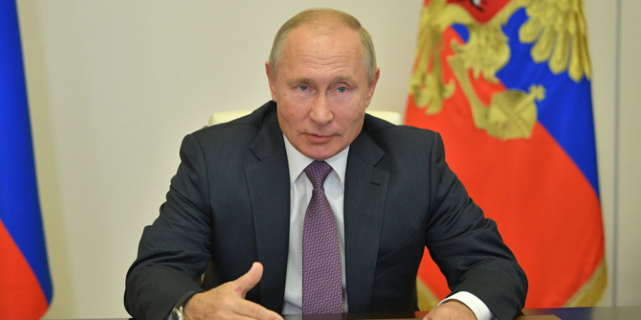 Путин поздравил Усманова с переизбранием на пост главы FIE