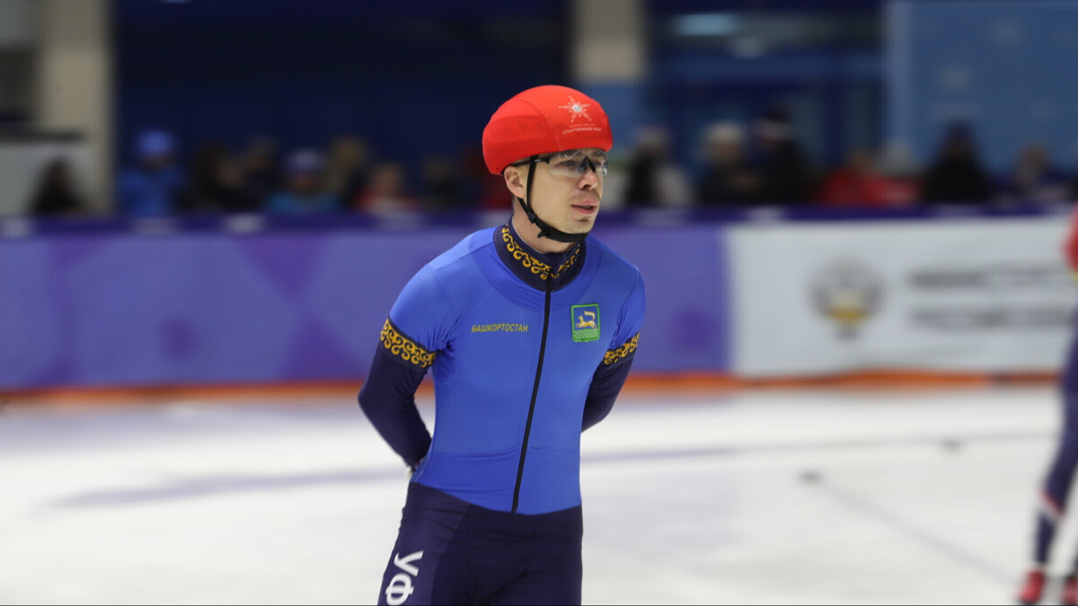 Елистратов бросил вызов конькобежцу Мурашову на дистанции 50 м перед гала‑шоу в Крылатском