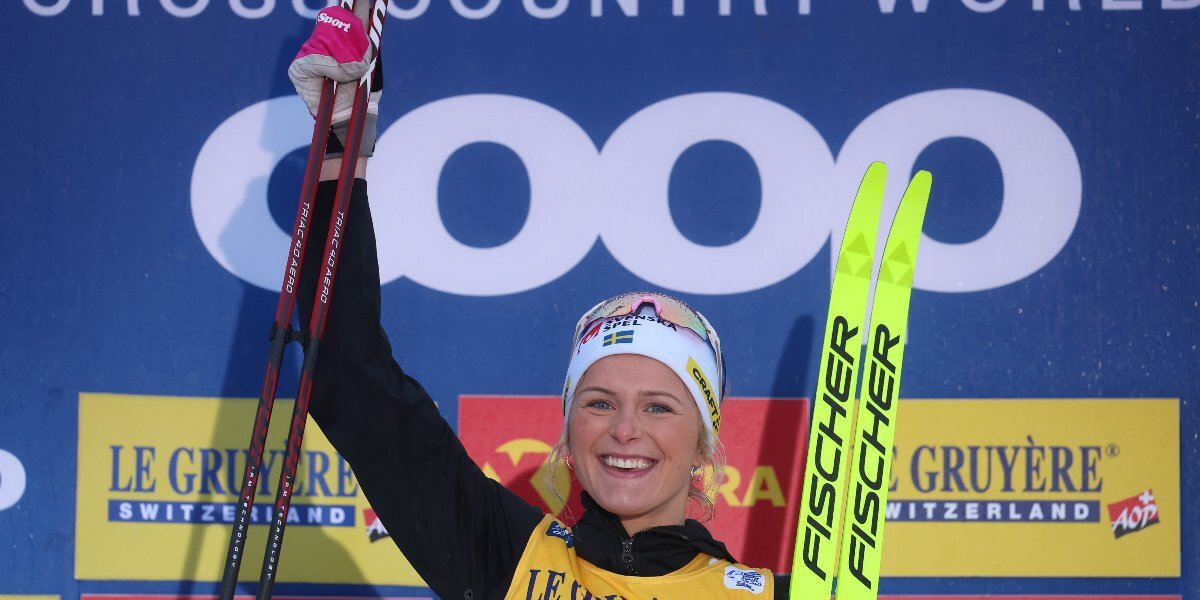 Шведская лыжница Карлссон победила в гонке на 20 км в рамках «Тур де Ски»