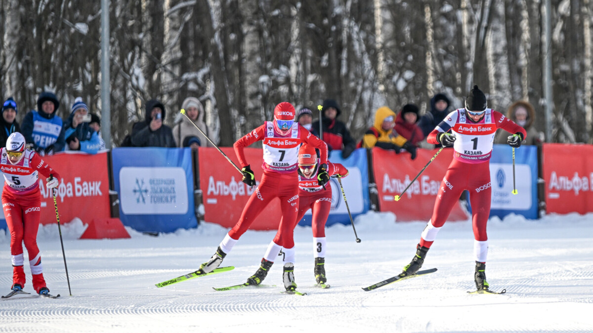 «С девочками на финишной прямой мне было не потягаться» — лыжница Пеклецова о третьем месте в скиатлоне на этапе КР