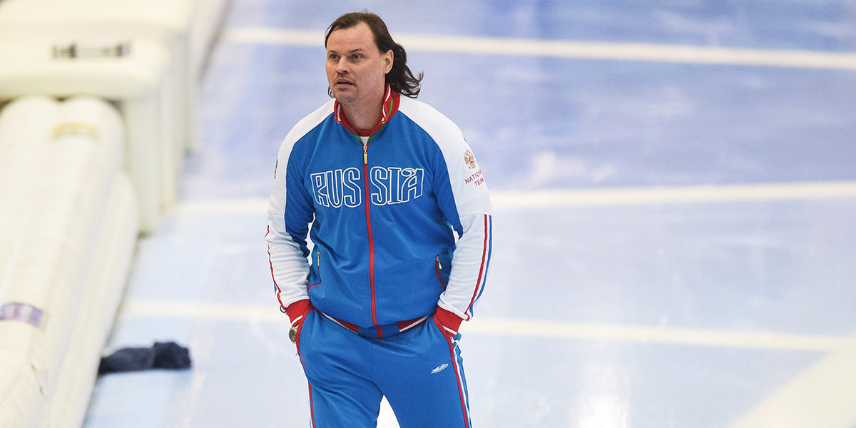 Тренер конькобежцев Дорофеев отметил, что у него есть вопросы к электронике на ЧР в Иркутске
