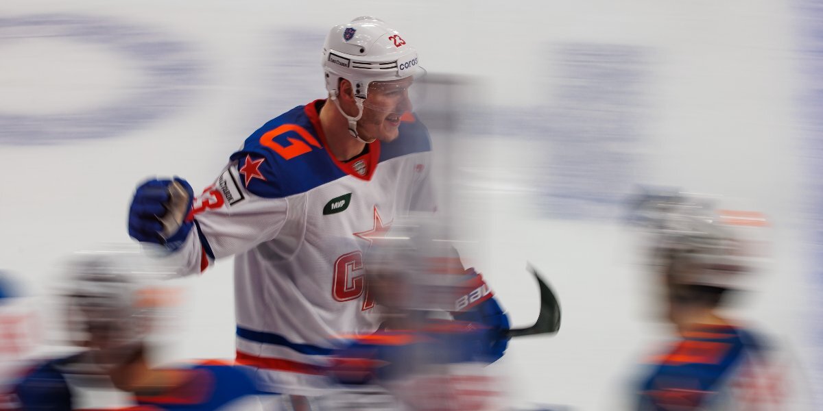 Агент Дмитрия Яшкина назвал причины, почему хоккеист перешел в «Ак Барс»