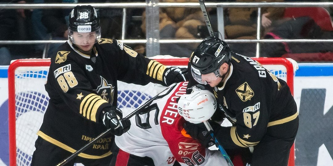«Авангард» по буллитам обыграл «Адмирал» в матче регулярного чемпионата КХЛ