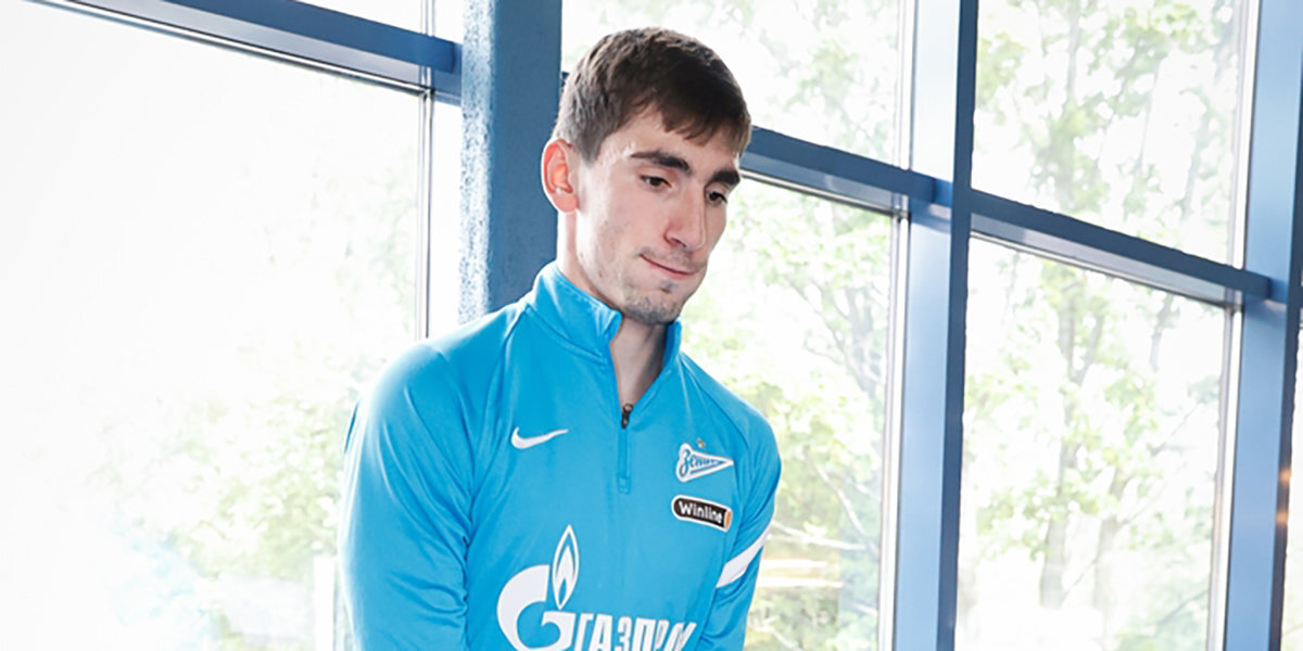 Бакаев заявил, что из российских клубов им интересовался только «Зенит»